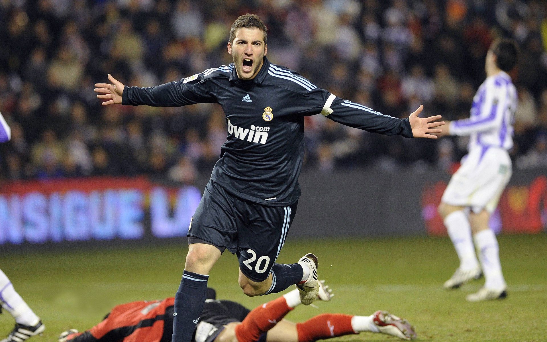 Jiu You-【科技革新】裁判用高精度传感器实时判决，超高精度角度传感器